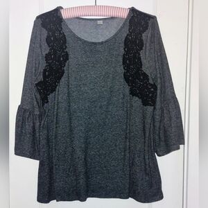 Lauren Conrad Dressed To Frill Gray Boho Top Black Lace Panel Bell Sleeves